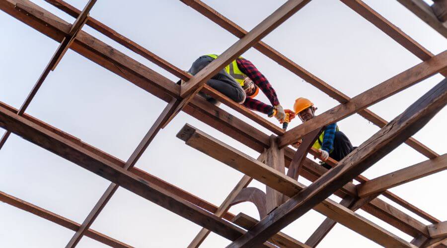 Professional gutter cleaning services in Rio Vista, TX